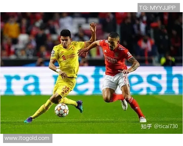 阿克宁顿与克鲁的精彩对决分析及赛季前景展望